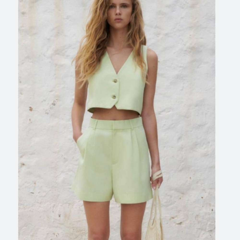 Zara apple green linen set